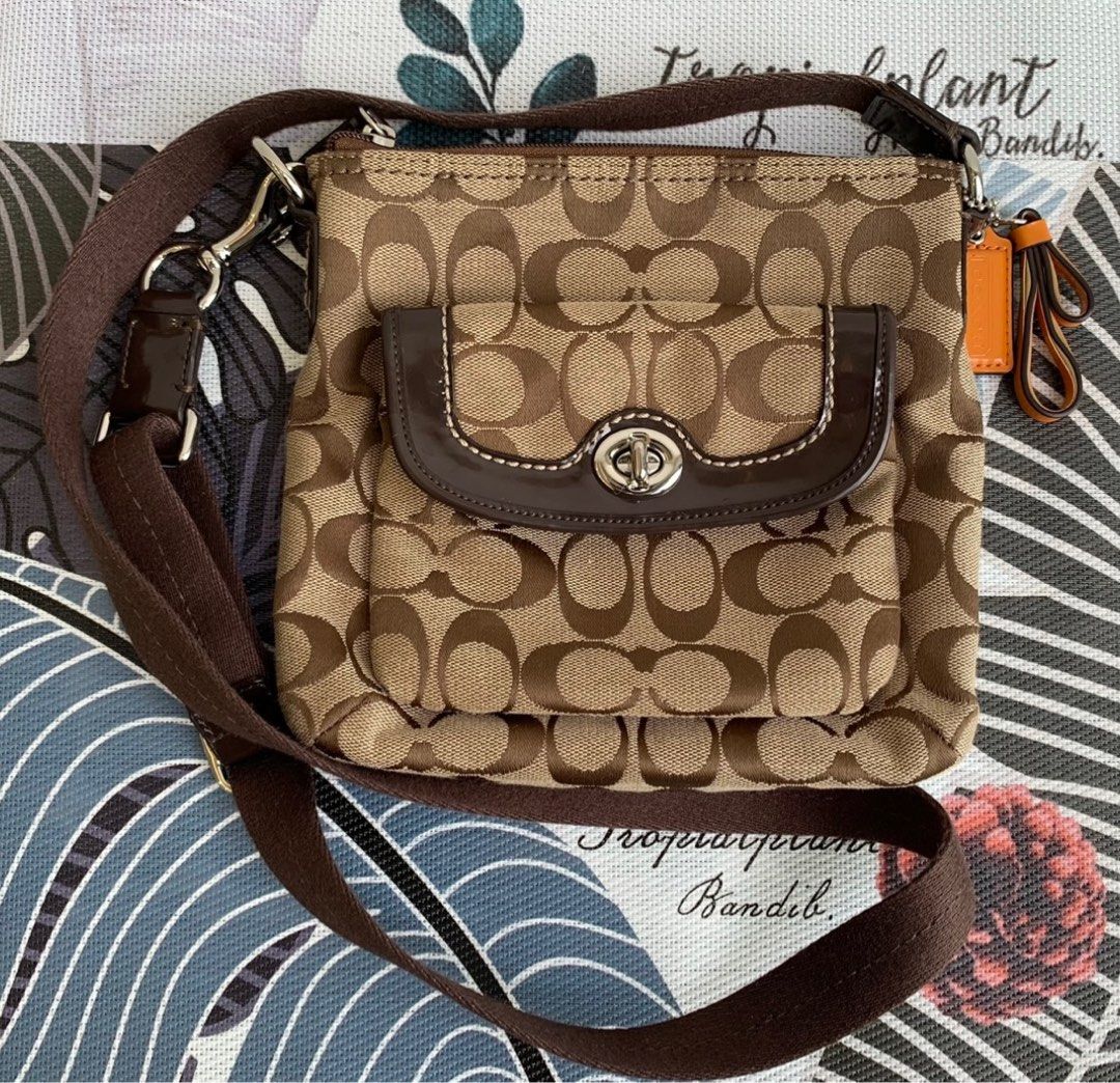 Coach signature crossbody best sale bag