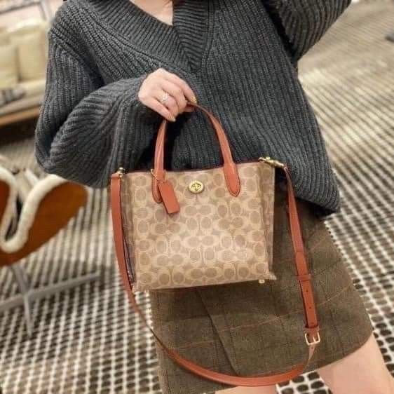 Coach Willow Tote 24 in Signature Canvas