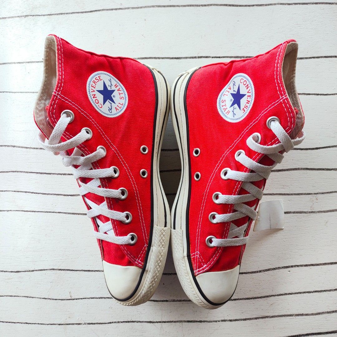 Red converse sales size 4.5