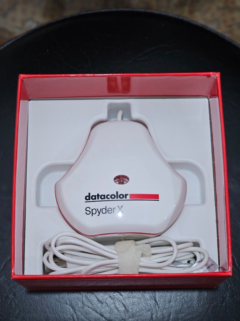 Datacolor SpyderX Pro colorimeter (monitor calibration tool