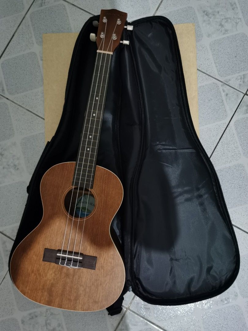 Diamond Head Ukulele [TENOR] (Category: Musical Instruments) located in Pasig City. Submitted by yg.ent (Listing ID 1245208401, Image 2). Description: TENOR UKULELE [DIAMOND HEAD] 📍lady owned, bought from jb music 📍condition: 9.9/10 (used twice) 📍rfs: decluttering 📍inclusions: padded ukulele case (bought for 1.5k) and ukulele itself 📍last price posted message me for more info 📲 enjoy and happy shopping.