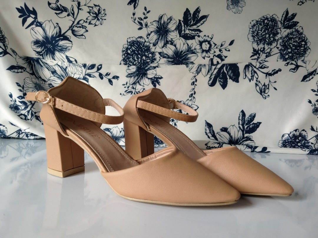 Thick heel nude deals