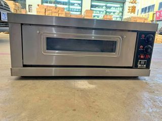 EP-31 HEAVY DUTY SINGLE DECK OVEN with tray