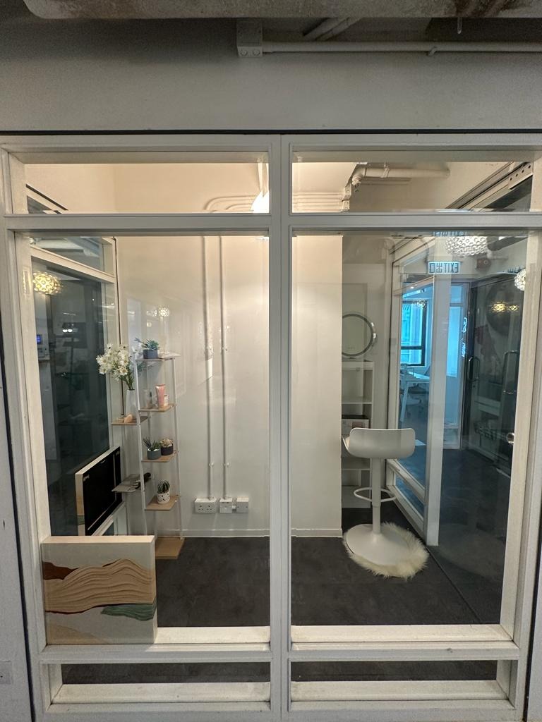 ETON SOLO - UNIT 1436 NOW FOR RENT SUITABLE FOR NAIL SALON, ONLINE STORE, OR PERSONAL OFFICE62863164123267113