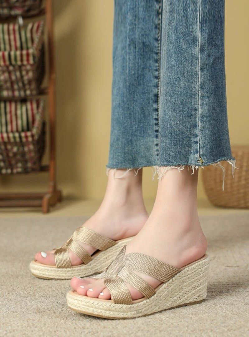Fabric wedge deals sandals