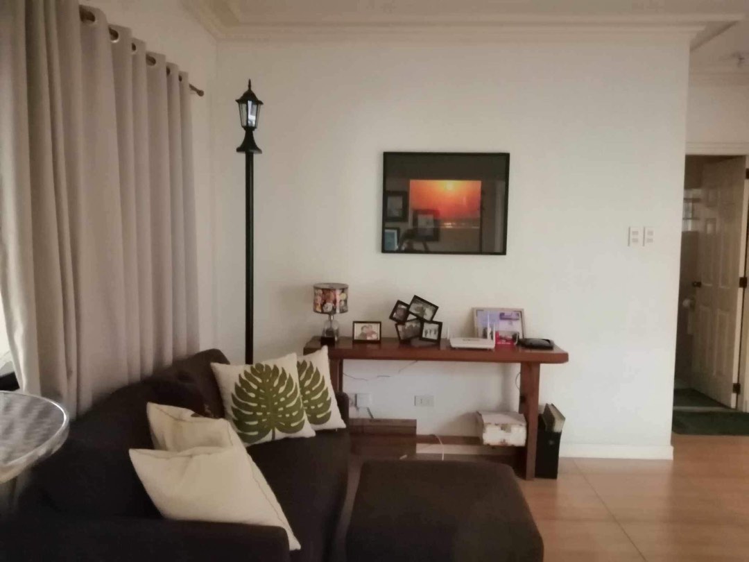 For Sale LA296 Sqm Bungalow BF Almanza Las Pinas nr Alabang nr Daang