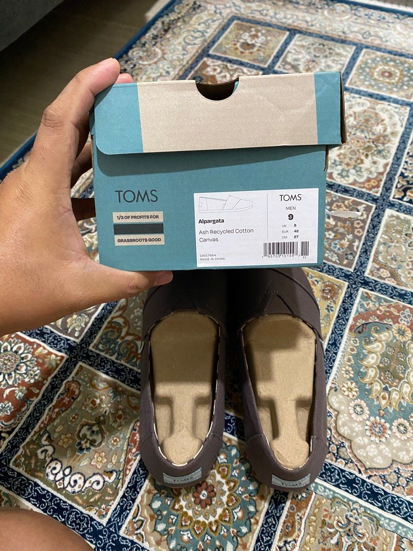 Used toms sales shoes for sale