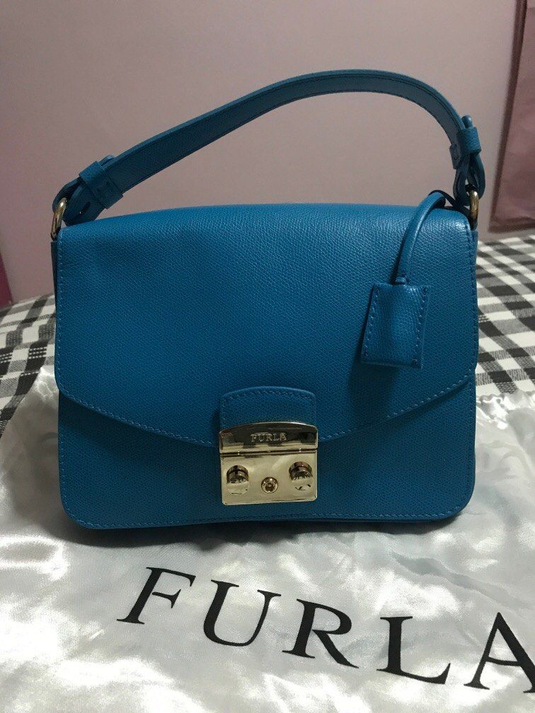 Furla metropolis s best sale shoulder bag