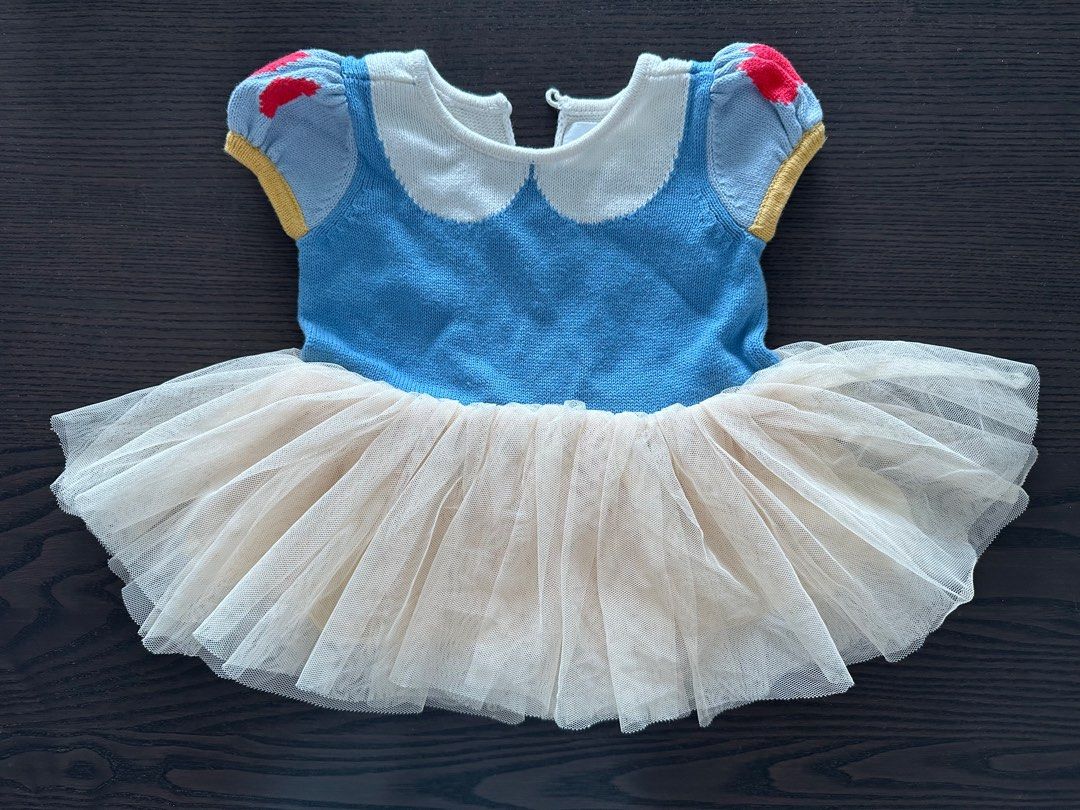 GAP GAP Snow White Dress 0M-3M, , - Carousell