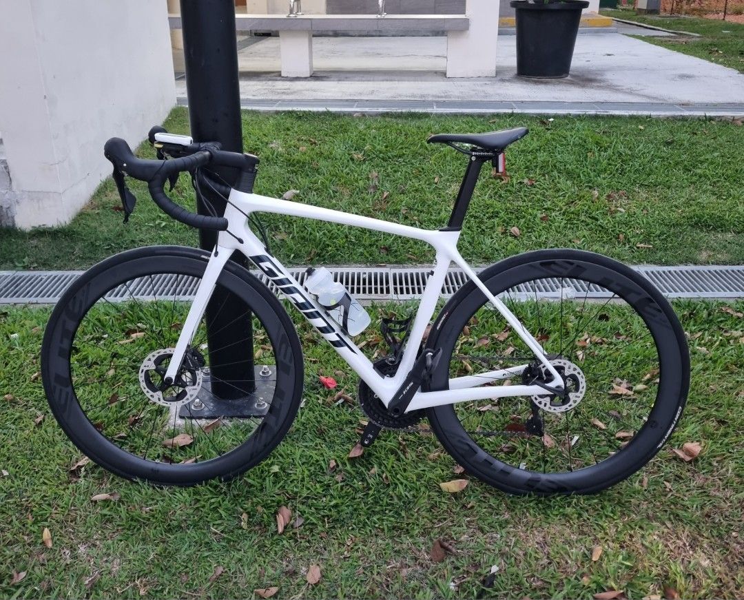Giant tcr white hotsell