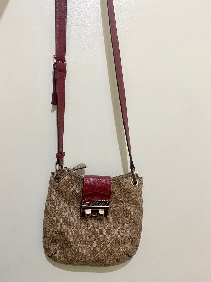 Guess logo luxe tourist cheap