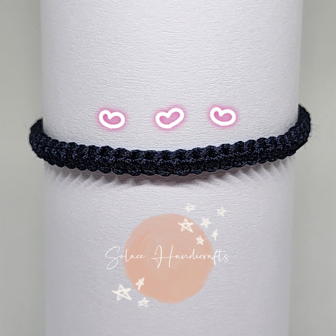 Cylinder outlet friendship bracelet