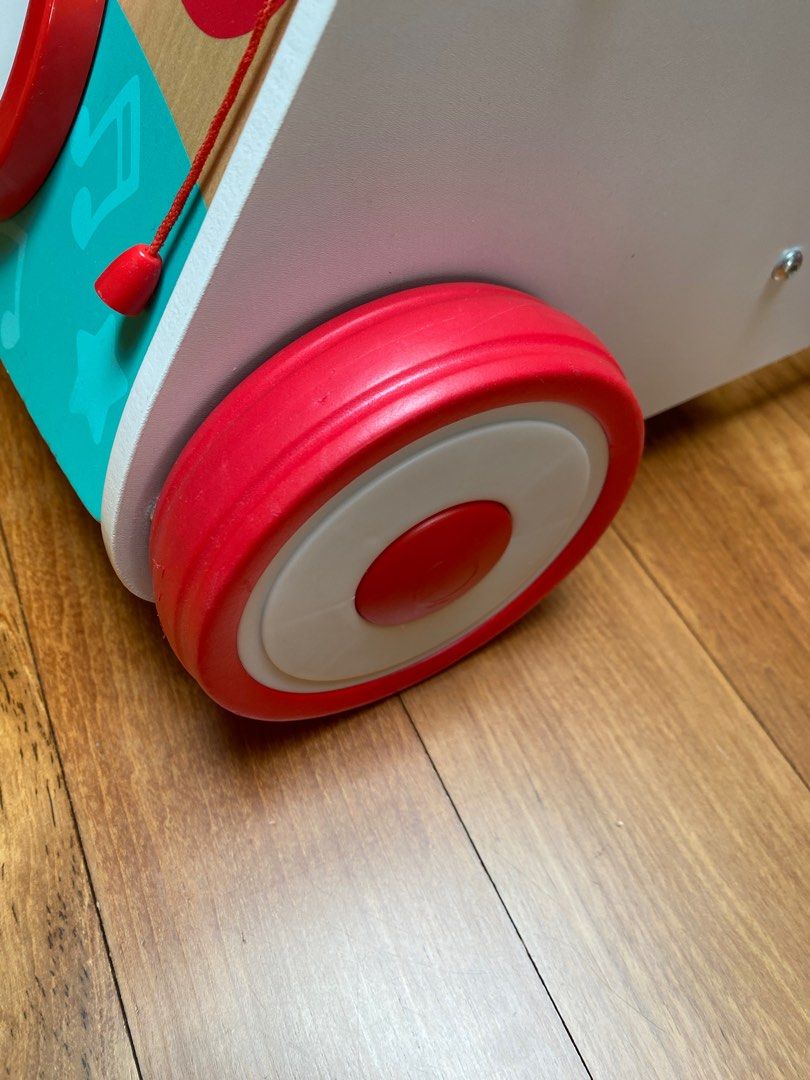 hape wagon walker