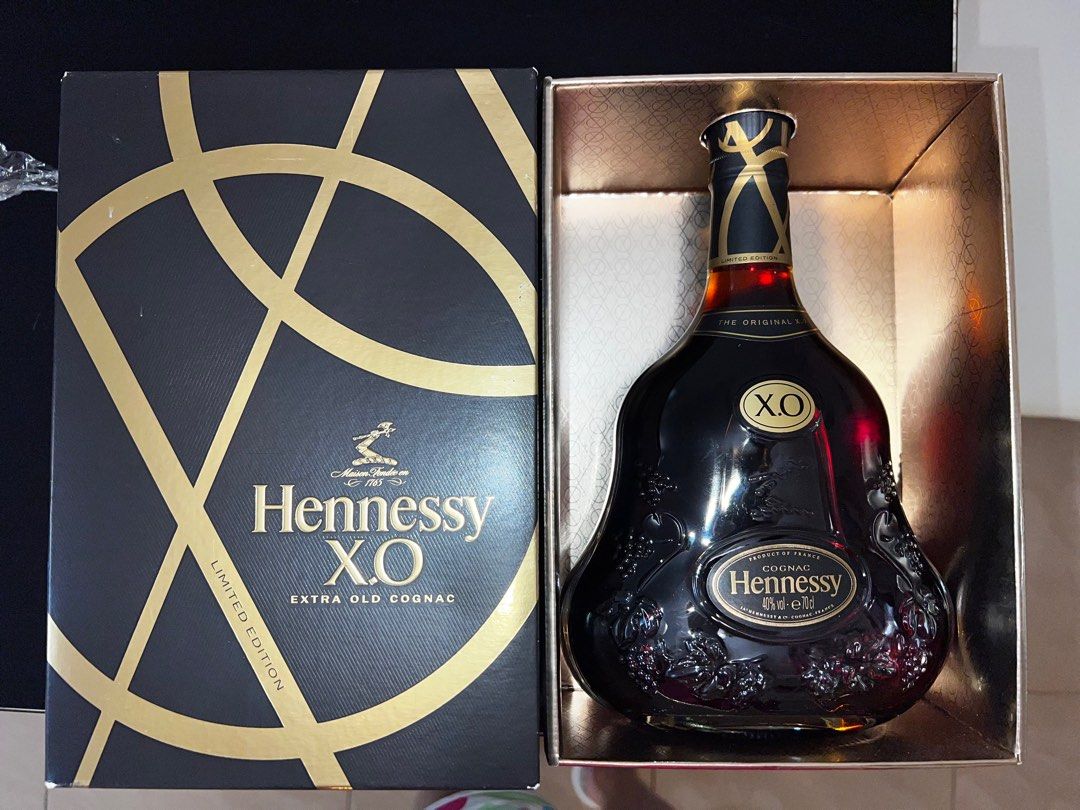 期間限定送料無料】 箱入り 未開封Hennessy XO EXTRA OLD COGNAC ...