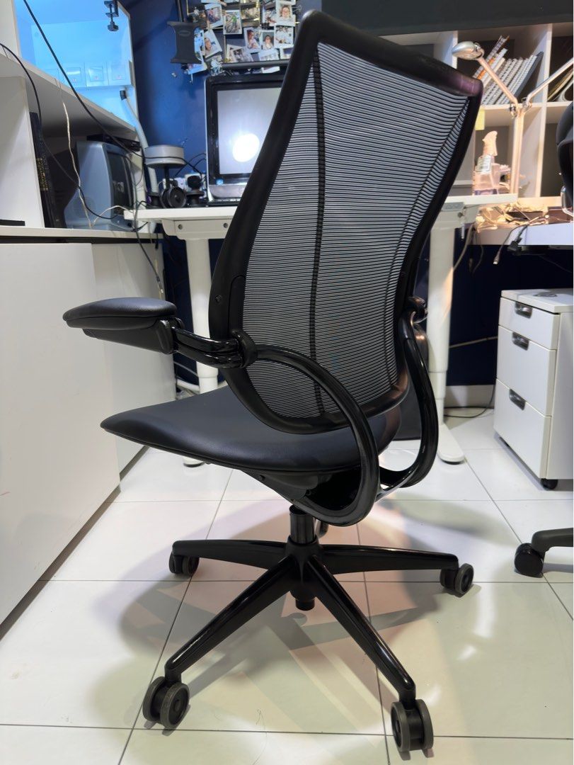 Humanscale liberty chair similar to herman miller aeron