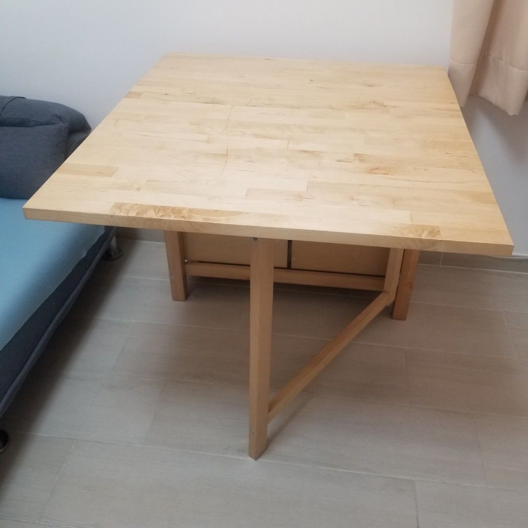 IKEA fold up table, 傢俬＆家居, 傢俬, 桌子 Carousell