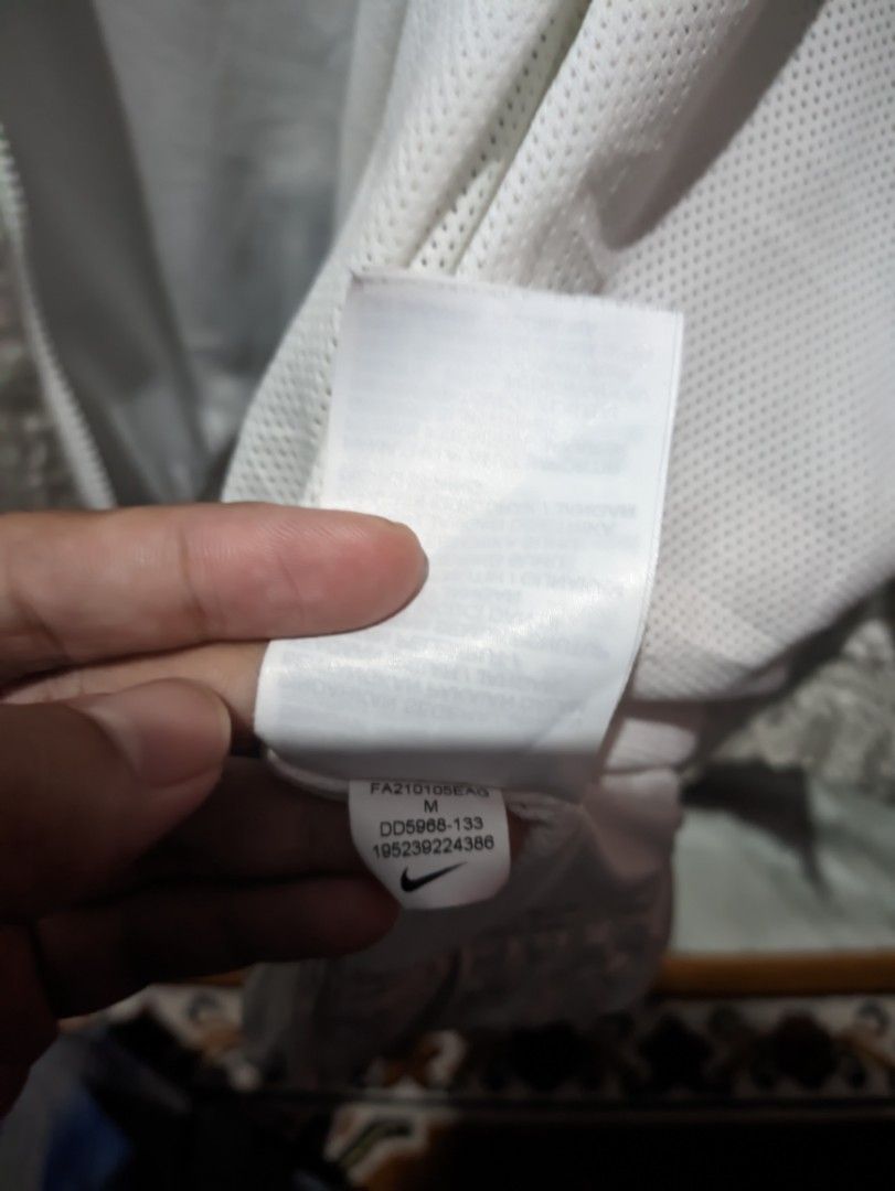 jaket windbreaker nike