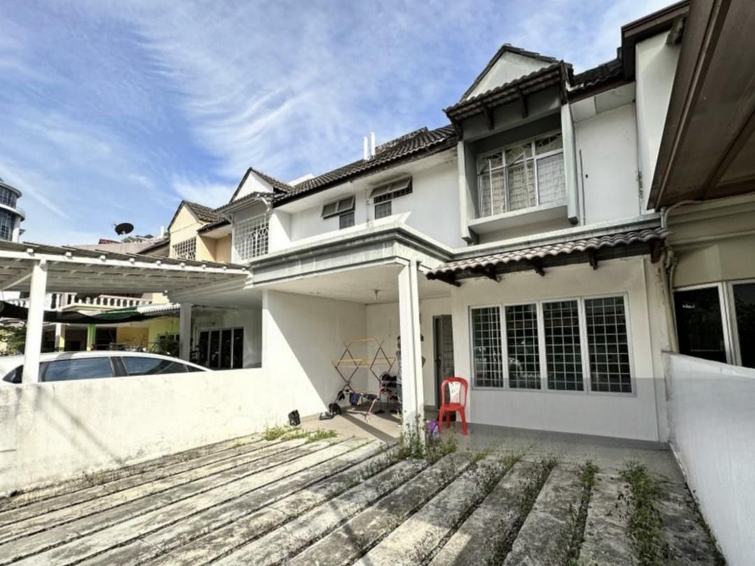 Kelana Jaya, SS 7, 2 Storey 20x65, Extended Kitchen, Beside Paradigm