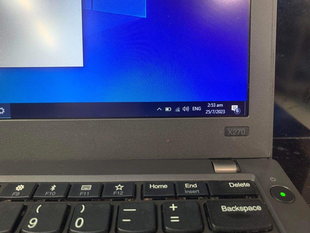 Lenovo X270 core i5 6200U 2.4 GHZ win 10 pro ms office 2019 preloaded