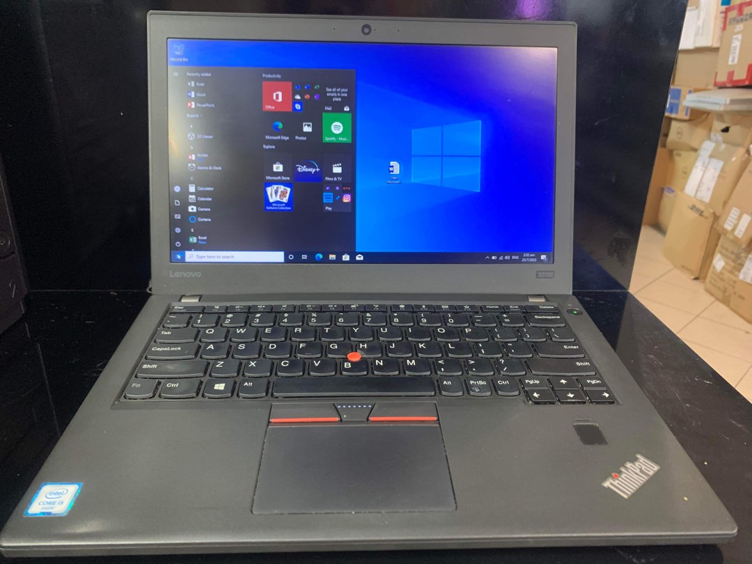 Lenovo X270 core i5 6200U 2.4 GHZ win 10 pro ms office 2019 preloaded
