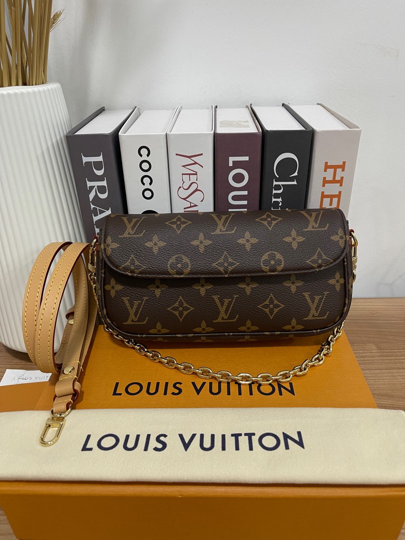 LOUIS VUITTON Wallet On Chain Ivy, Luxury, Bags & Wallets on Carousell