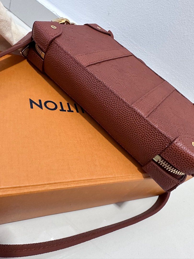Louis Vuitton x NBA Soft Trunk Wallet Ball Grain Leather Brown –  GlobalSneakers