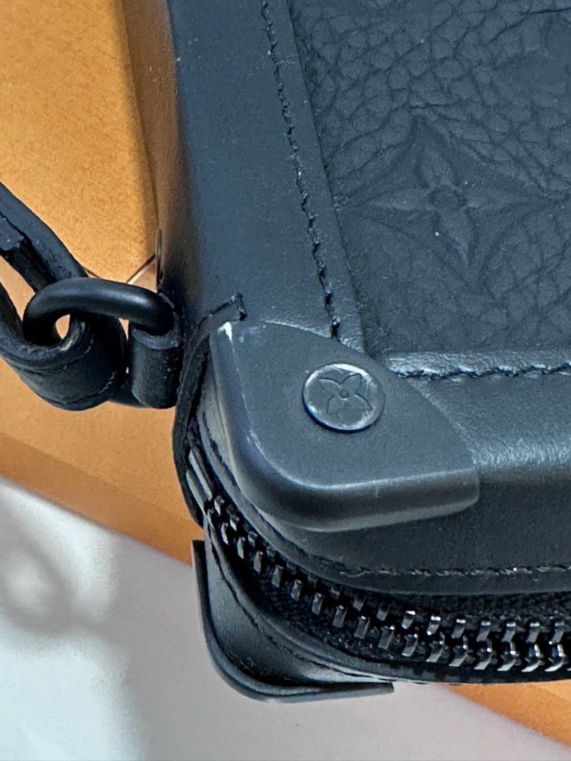 Unboxing Louis Vuitton S Lock Vertical Wearable Wallet Taurillon Green  Leather #louisvuitton 