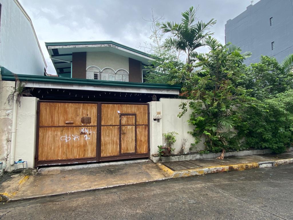 Makati House and Lot for Sale good for Commercial, Property, For Sale