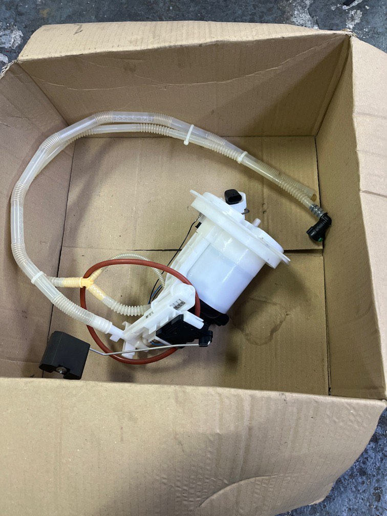 Mercedes Benz W204 fuel float, Car Accessories, Accessories on Carousell