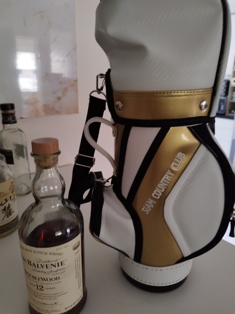 Miniature golf bag wine whiskey holder