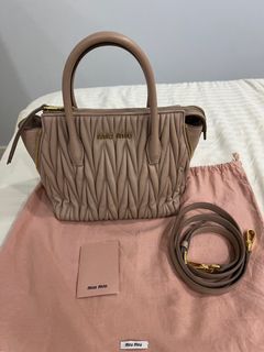 (Category: ) located in . Submitted by starlight2628 (Listing ID 1245158010, Image 1). Description: .
