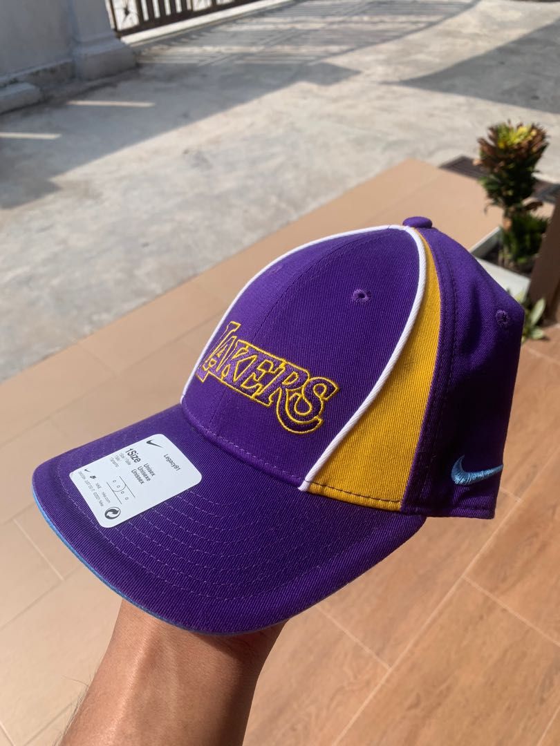 Lakers nike hat store