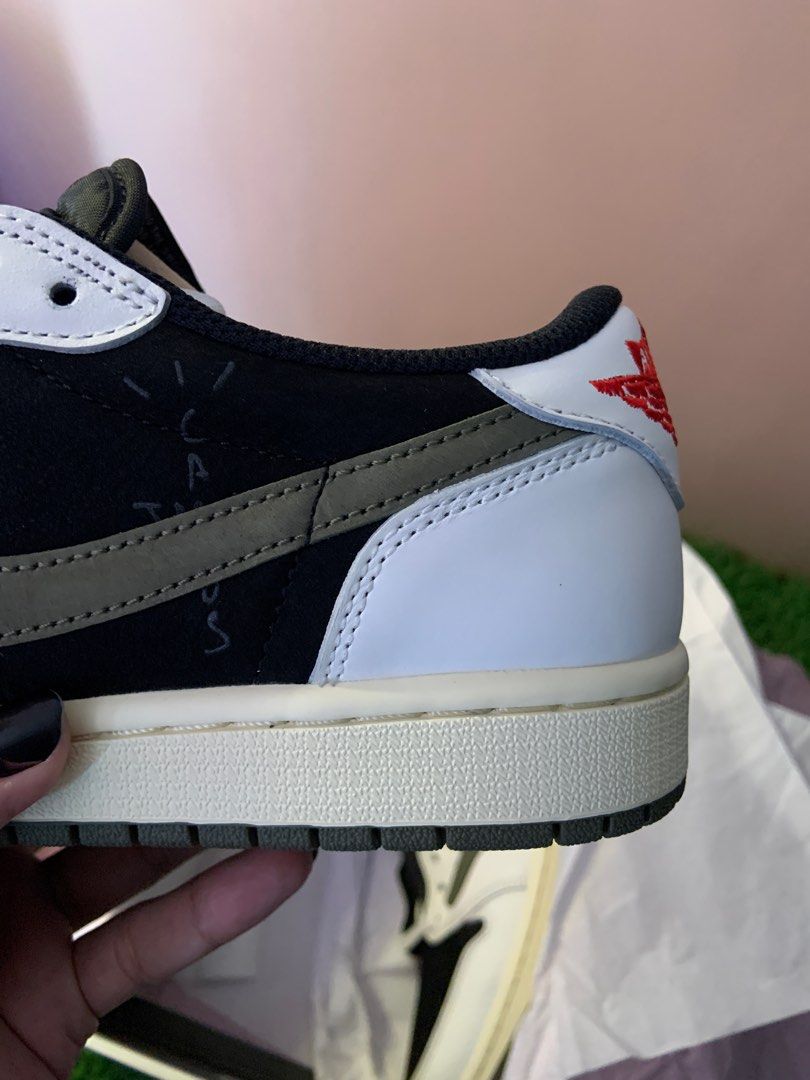 womens pink air force