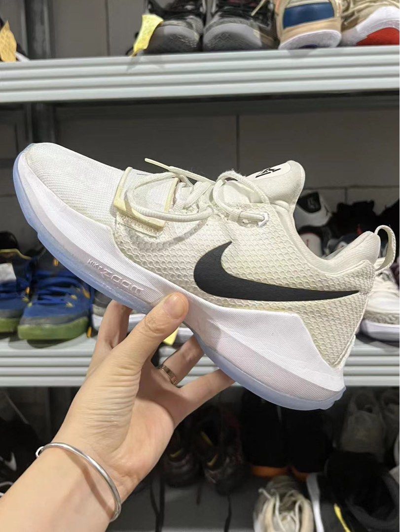 Kyrie 1 white ice hot sale