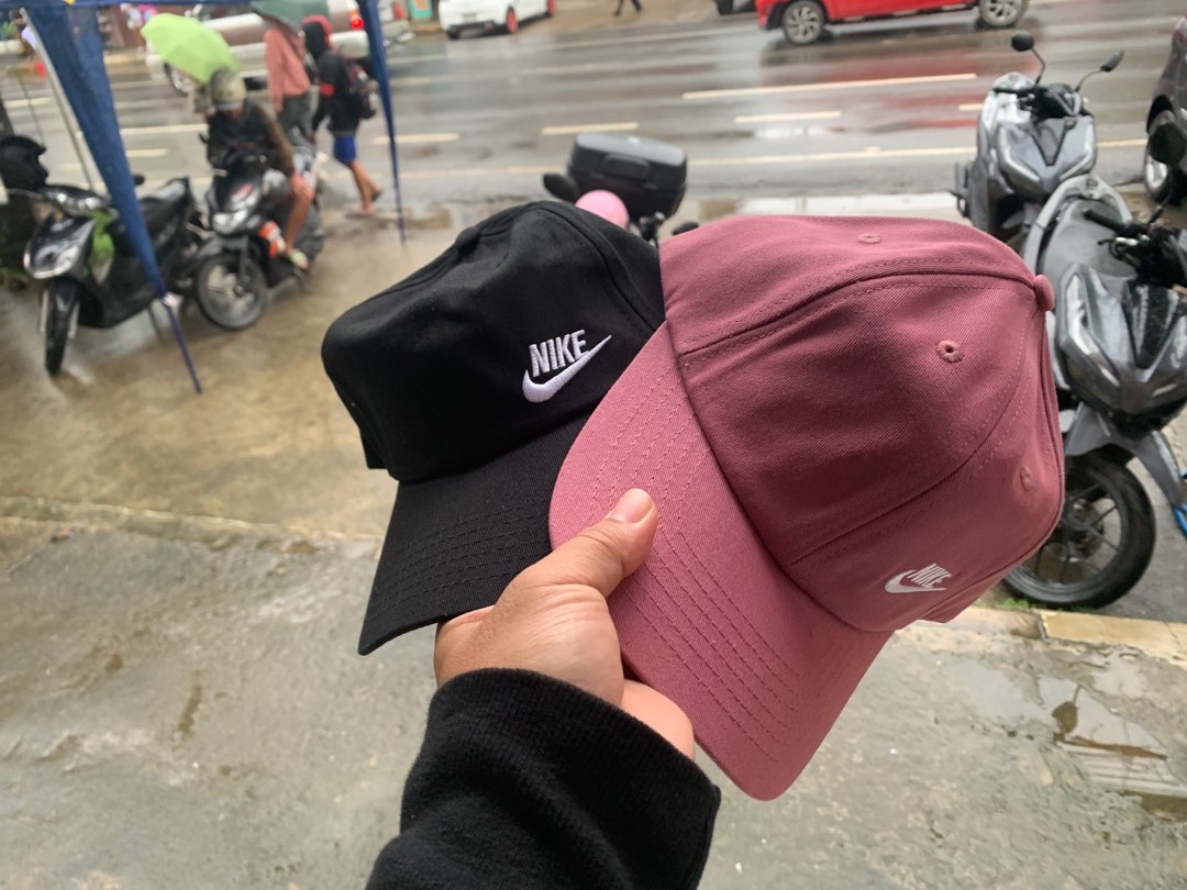 nike side swoosh cap