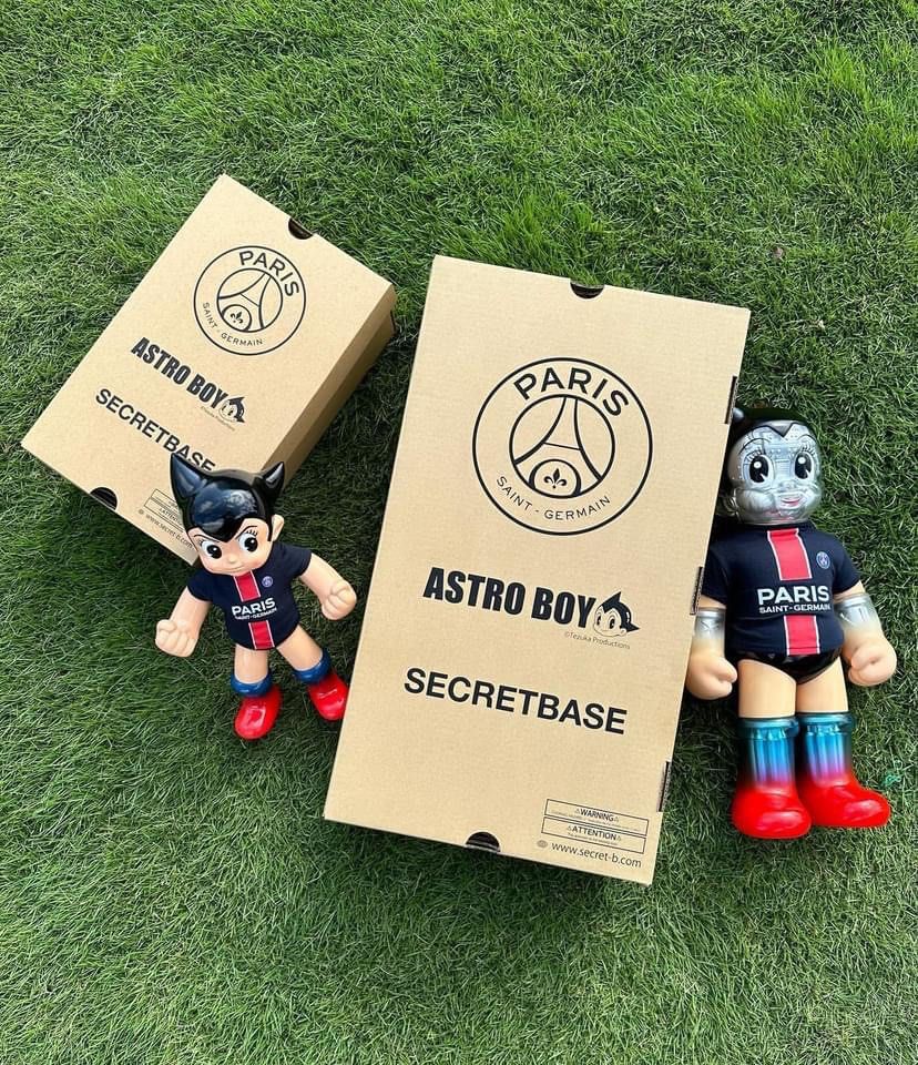 [Pre-Order] Secret Base x Astro Boy x Paris Saint-Germain Figure (Set of 2  - Big and small) Secretbase