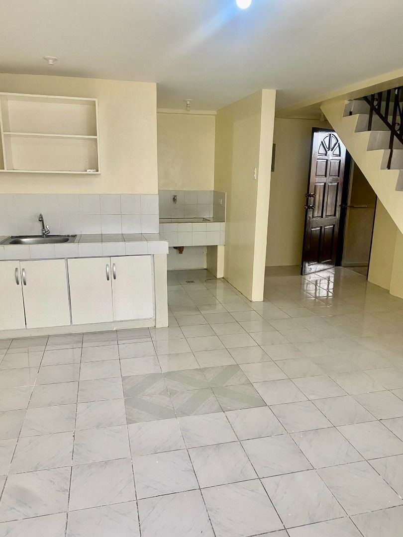 Rare and Wellmaintained 2floor Apartment in Cainta, Property, Rentals