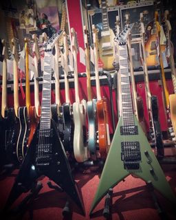 (Category: ) located in . Submitted by JamcrewMusicStudio (Listing ID 1245204237, Image 1). Description: .
