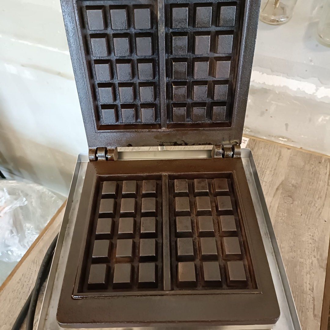 Roller Grill Cast Iron Belgian Waffle Machine, TV & Home Appliances