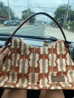 (Category: ) located in . Submitted by gooddayzzph (Listing ID 1245057855, Image 1). Description: .