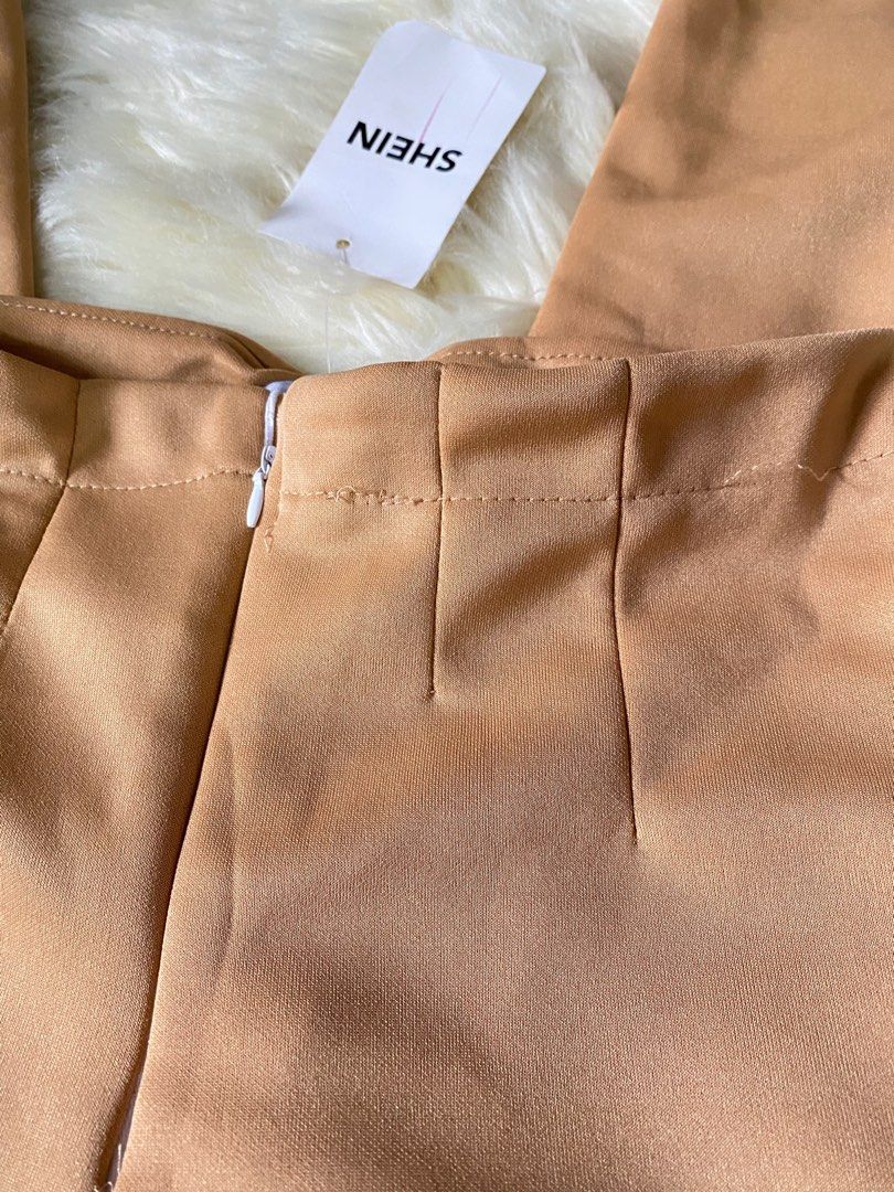 Shein Trousers (Category: Other Bottoms) located in Santa Rosa. Submitted by rockitlee (Listing ID 1245131482, Image 2). Description: •Never used •Size 27 •Slightly negotiable •Rfs: Decluttering.