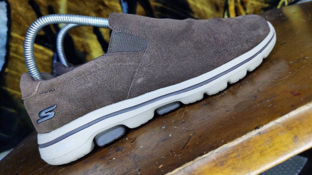 Skechers go hotsell walk size 6.5