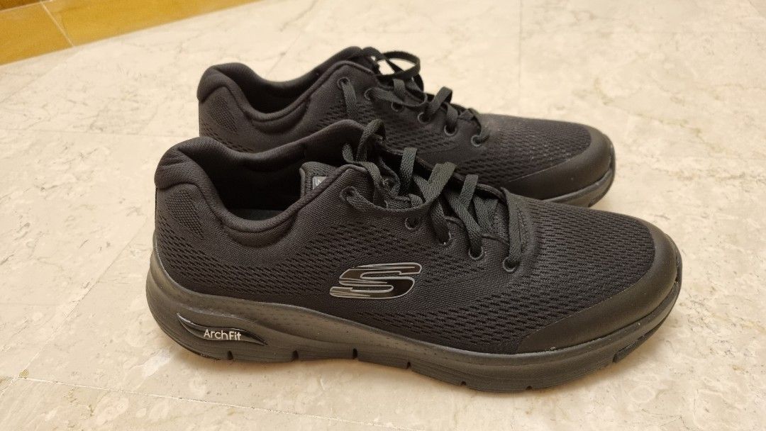 Sketchers Arch Fit Men Black Size 46