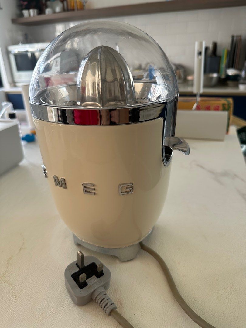 SMEG juicer, TV & Home Appliances, Kitchen Appliances, Juicers