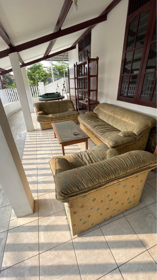Sofa Set plus Meja Jati (bekas) on Carousell