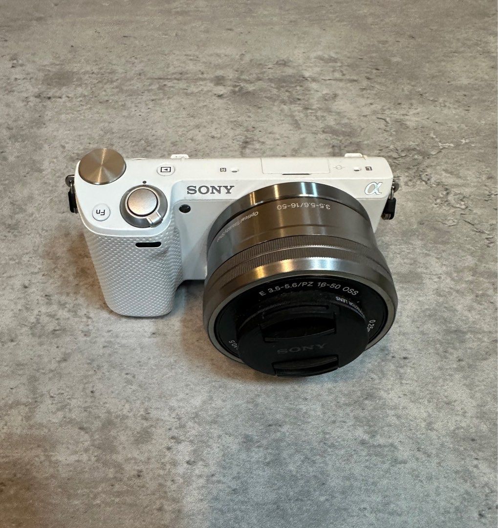 SONY NEX-5T PZ 16-50 F3.5-5.6 OSS タッチ操作可-