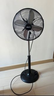 （分類：）位於 。 由 unicorncl 提交（商品編號 1245167067，圖片 1）。簡介： 。