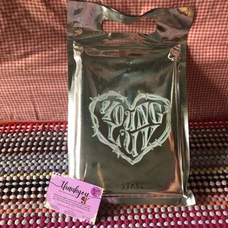 STAYC Young Luv Unsealed Album (young version)
