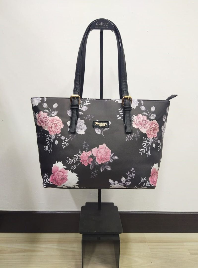 Strawberry queen bag shop