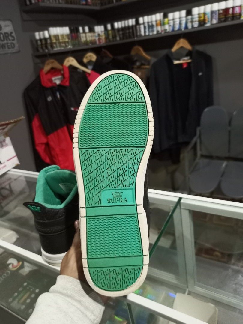 Supra bleeker deals on foot